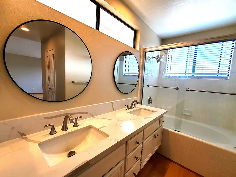 7220 Fargate Ter — Photo 12
