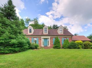 7511 James Way ,, Radford, VA 24141