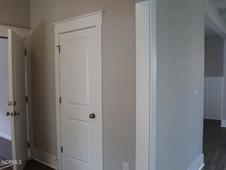 21 E Singing Ave — Photo 24
