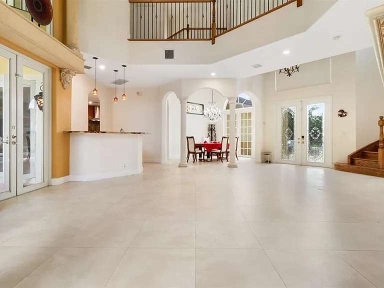 6301 SW 58th Ct — Photo 19
