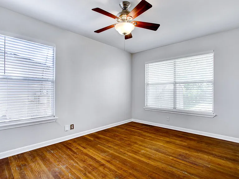 434 Schmeltzer Ln — Photo 15