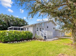 5425 Marina Dr, Bokeelia, FL 33922