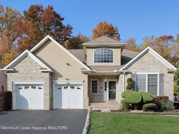 107 Scarborough Way, Marlboro, NJ 07746