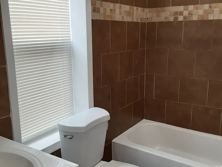 4927 Knox St #2 — Photo 2