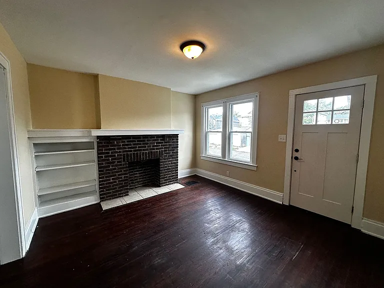 547 E Deshler Ave — Photo 3