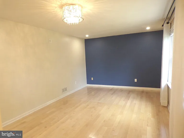 5915 Parkridge Ln — Photo 13