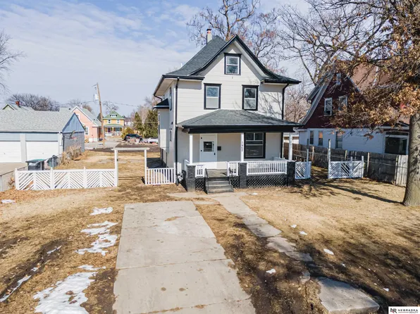 1462 Spencer St, Omaha, NE 68110