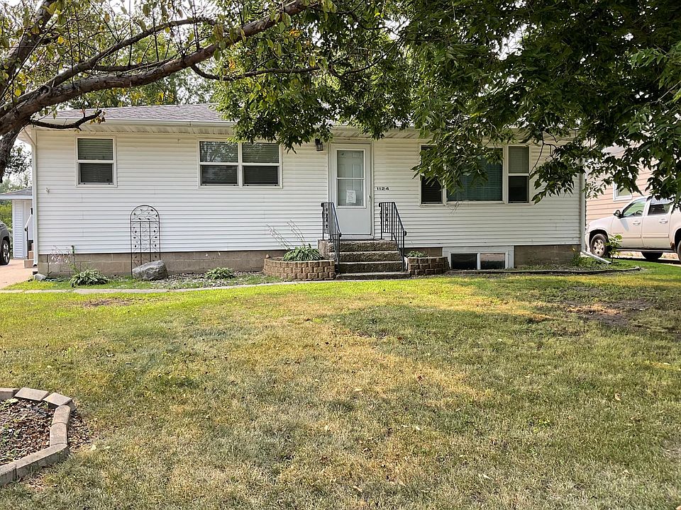 1st image of 1124 Rossman Ave