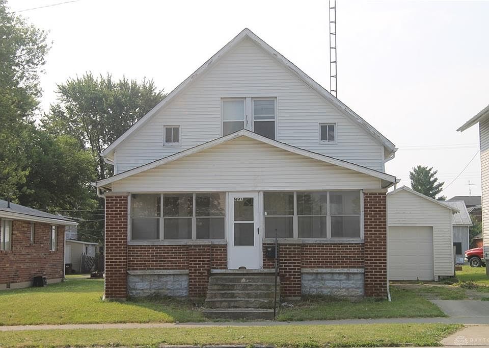 1st image of 441 E Main St