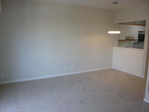 5th image of 1 Daniel Burnham Ct APT 420