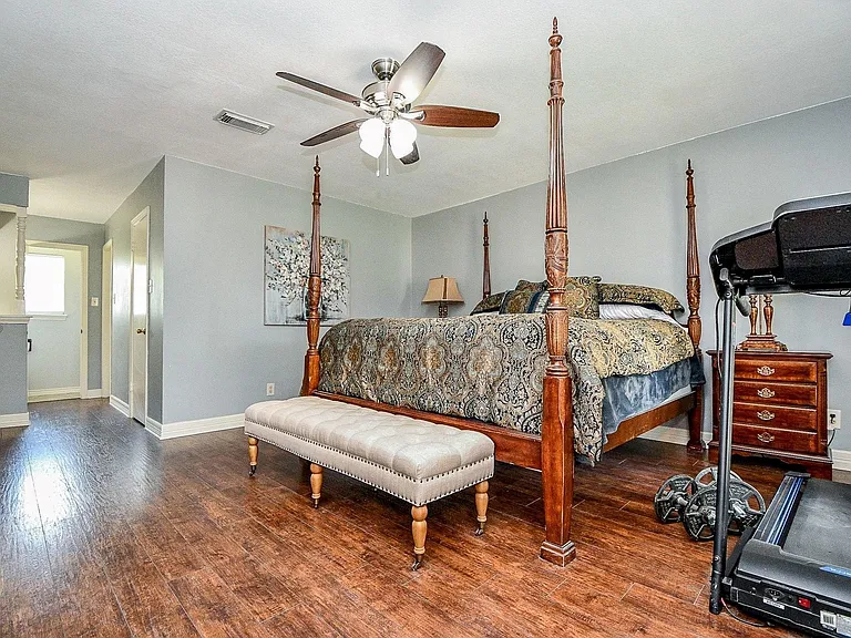 1015 Kanah Ln — Photo 21