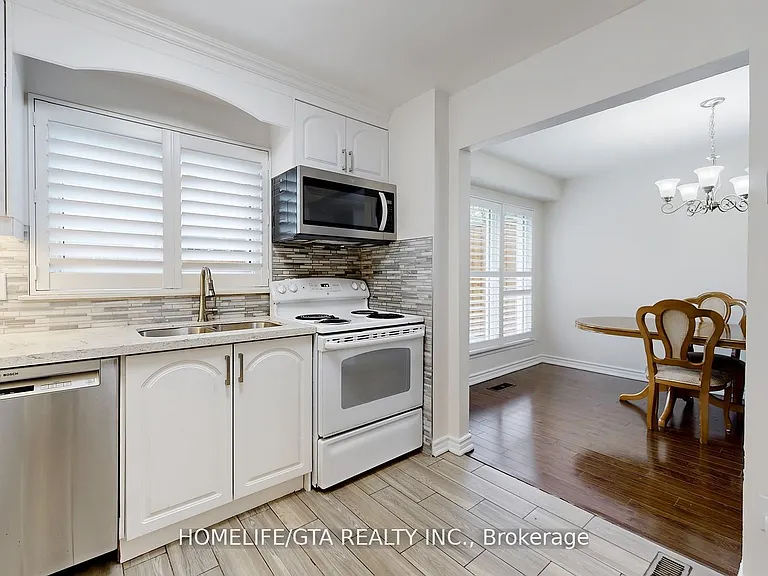 8 Whiteleas Ave — Photo 20