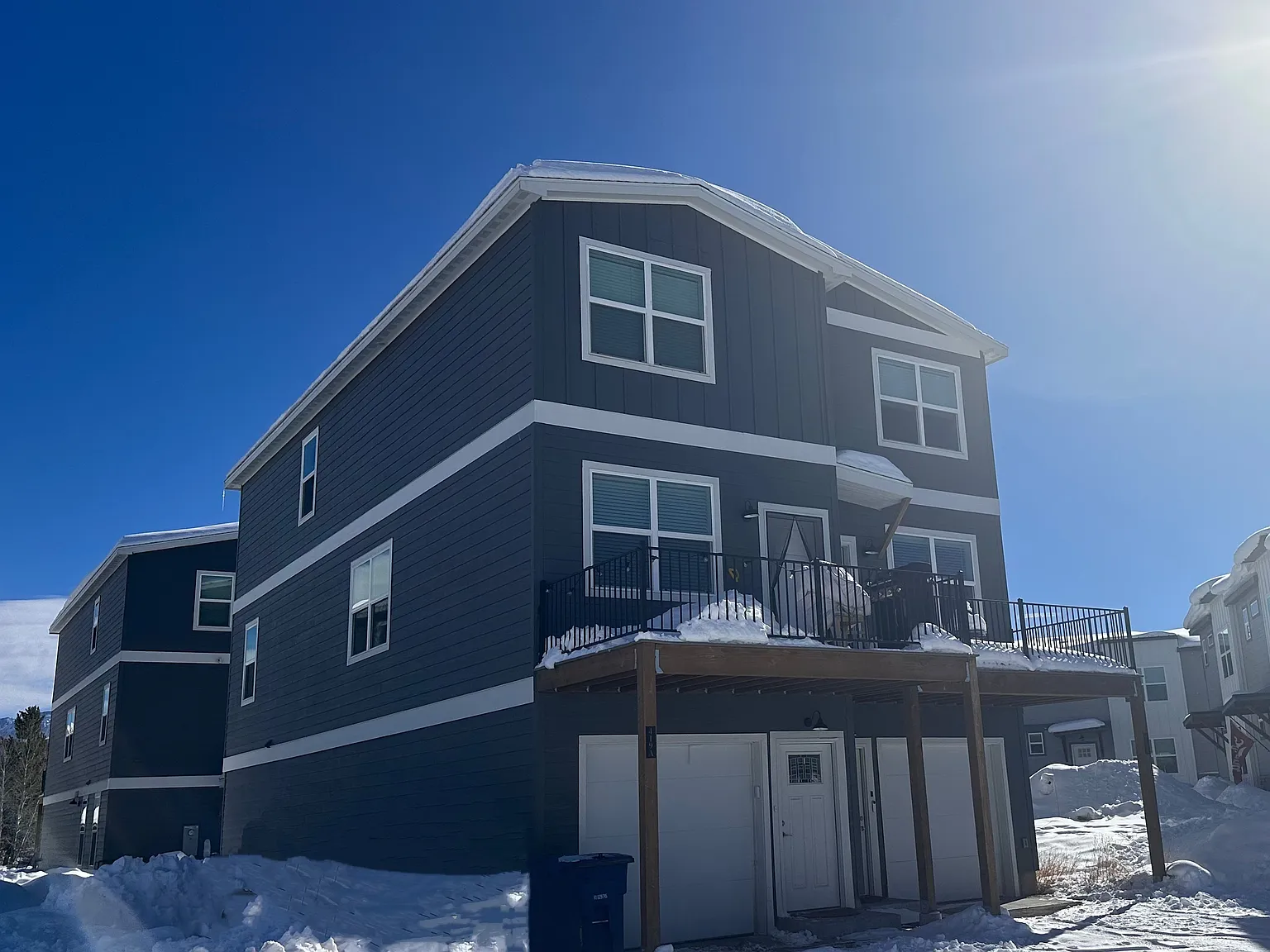 419 Norgren Rd — Photo 1
