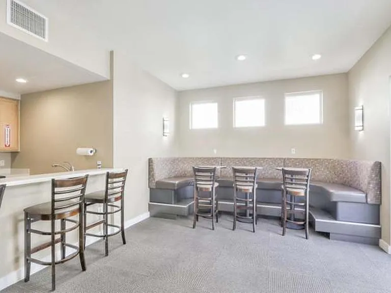 415 N 2nd St #343 — Photo 32