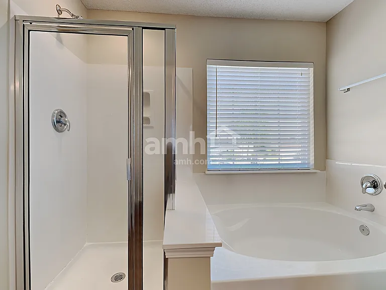 105 Walton Pl — Photo 14