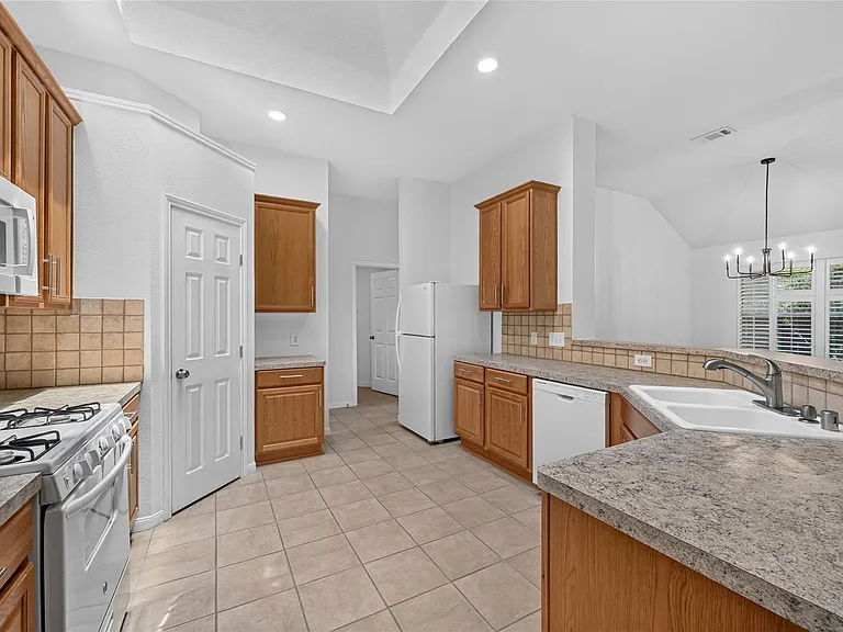20314 Verde Canyon Dr — Photo 11