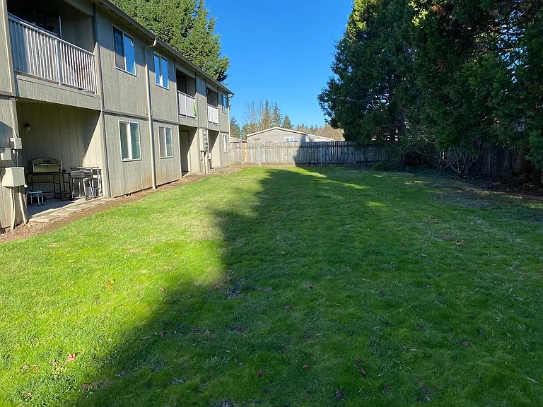 7020 NE 100th Ct — Photo 9