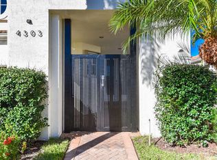 4303 NW 61st Ln, Boca Raton, FL 33496