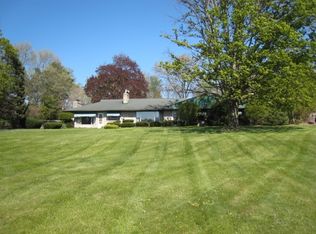 53048 Ironwood Rd, South Bend, IN 46635