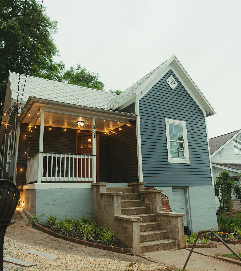 2 bed, 900 sqft, $3,000 — Photo 1