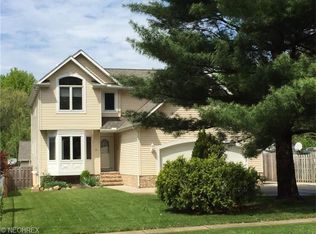 37823 2nd St, Willoughby, OH 44094