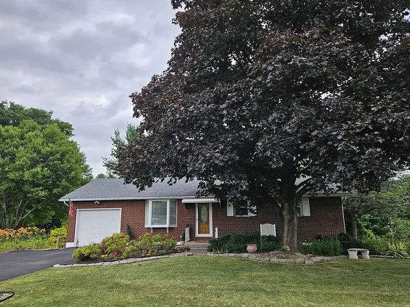 7642 Prospect Dr, Northampton, PA 18067