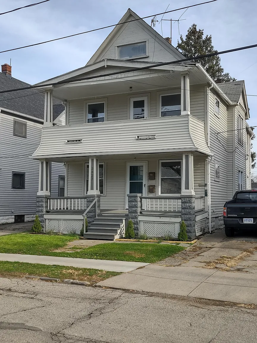 3427 W 49th St photo 1