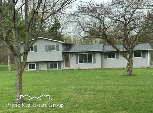 7108 Sharp Rd, Swartz Creek, MI 48473