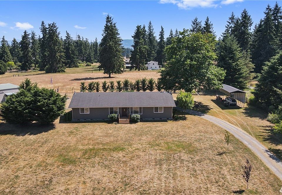 2350 sq ft stick built home, 3 bedrooms + Bonus Room on 5 usable acres.