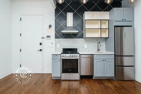 Kitchen, photo 2