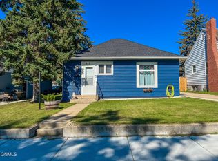 613 3rd Ave W, Williston, ND 58801