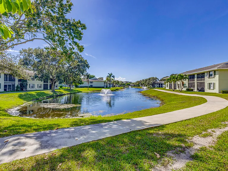 601 Sabal Ridge Cir #A — Photo 55