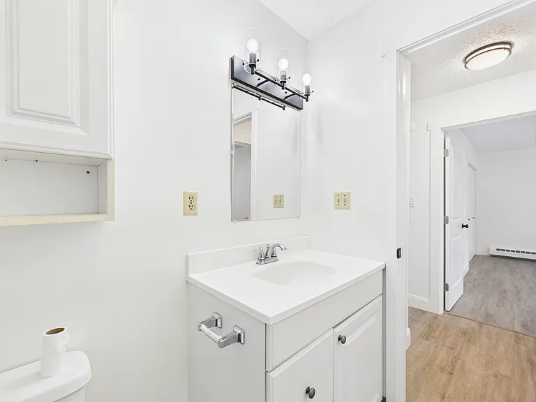 2663 Turner St #4 — Photo 8