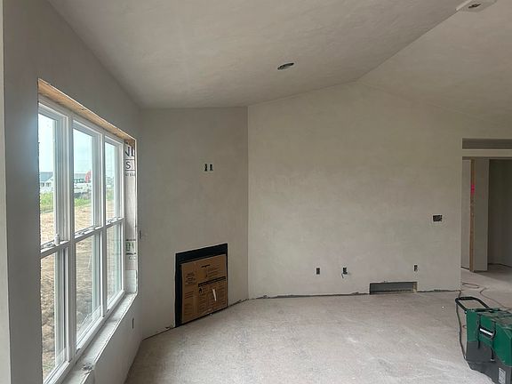 3rd image of 3772 Callalilly Ln