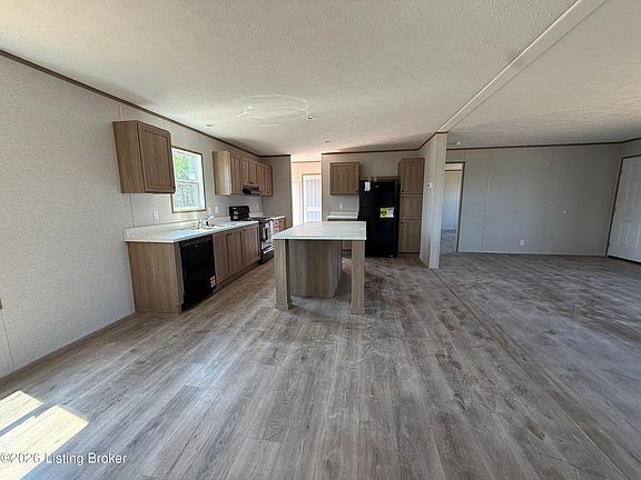 5th image of 1184 Big Spring Rd