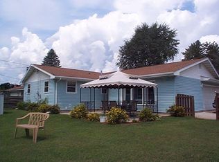 2503 41st St, Two Rivers, WI 54241