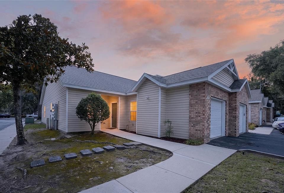 1st image of 4700 SW ARCHER ROAD #127