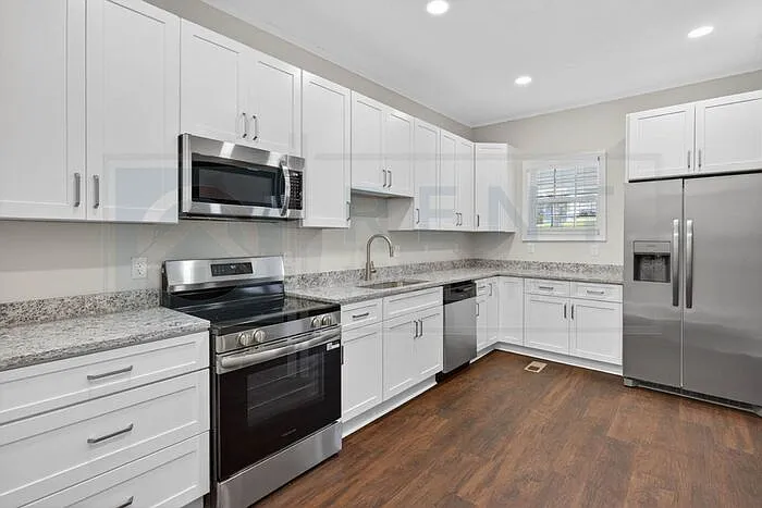2901 Park St — Photo 8