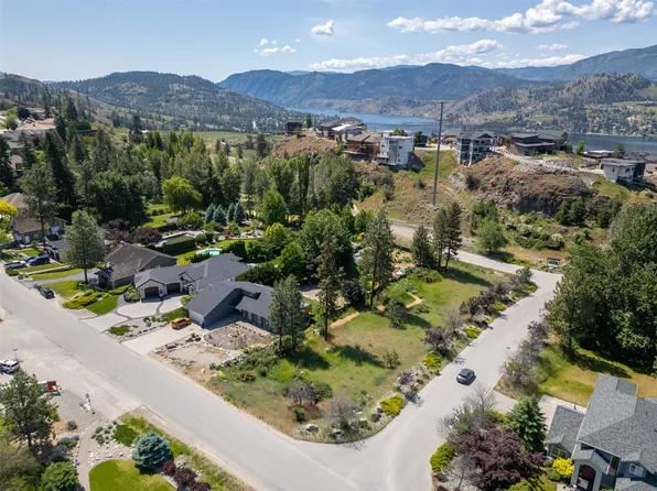 244 Heritage Blvd, Okanagan Similkameen, BC V0H 1R3