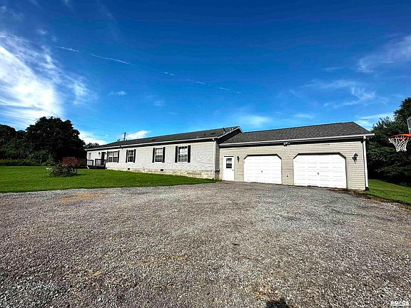 2nd image of 1665 Egyptian Hills Dr