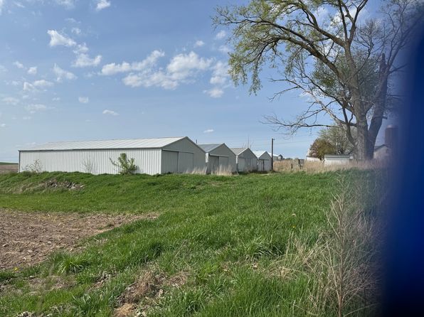 15212 Il 92 Hwy, Walnut, IL 61376