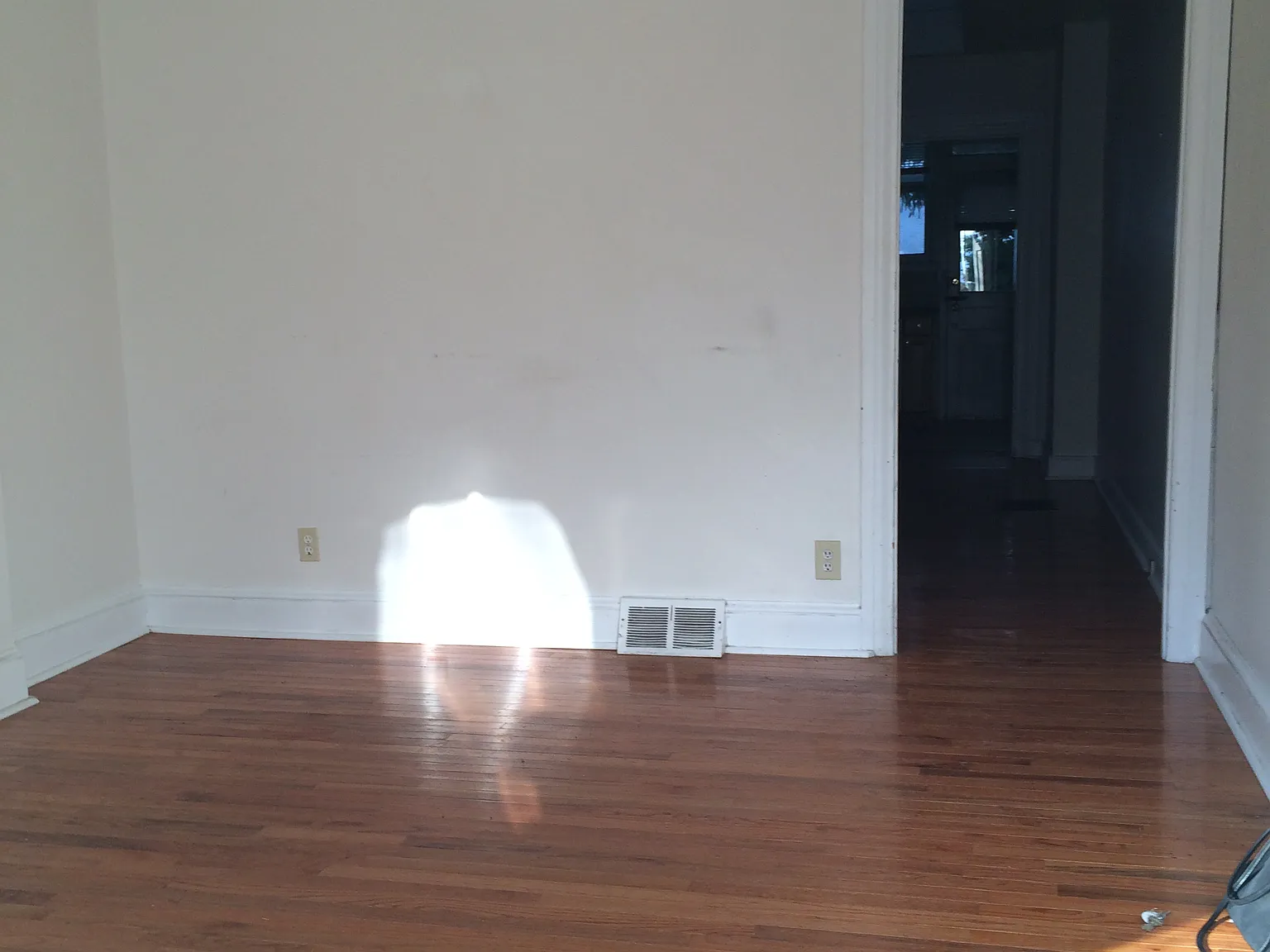 3 bed, 1315 sqft, $1,895 — Photo 2