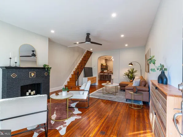 5329 Pine St, Philadelphia, PA 19143