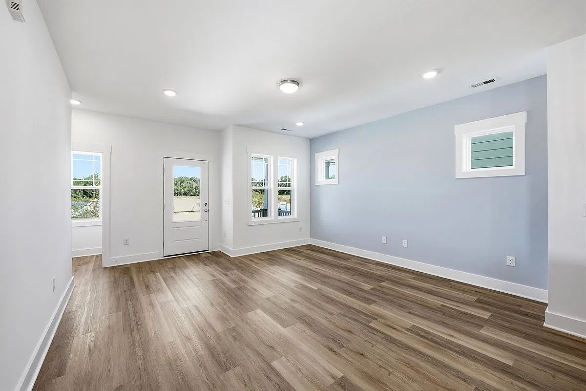 3 bed, 2.5 bath, 1724 sqft, $2,295 — Photo 4