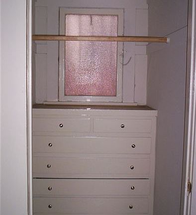 5Craigs 1154 Cedar HUGE Bedroom Closet