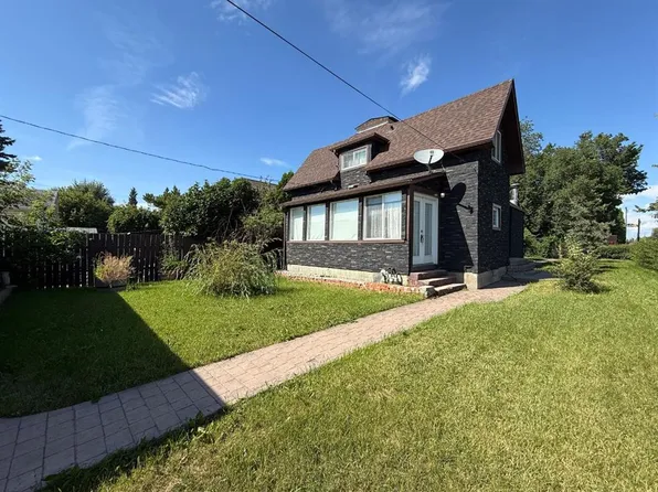 1037 E 4th Ave, Wainwright, AB T9W 1H1