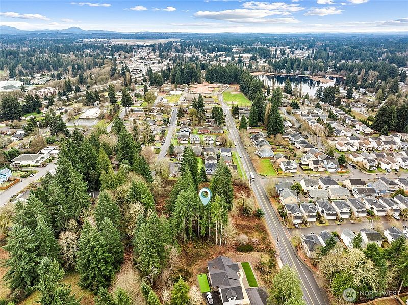 3rd image of 7 7th Avenue SW