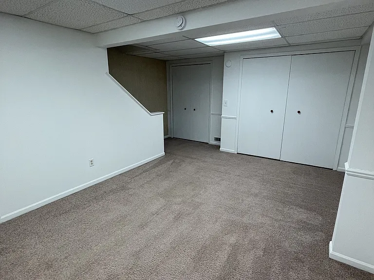 2166 Regency Dr — Photo 16