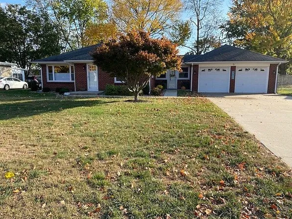 3015 26th St, Columbus, IN 47203