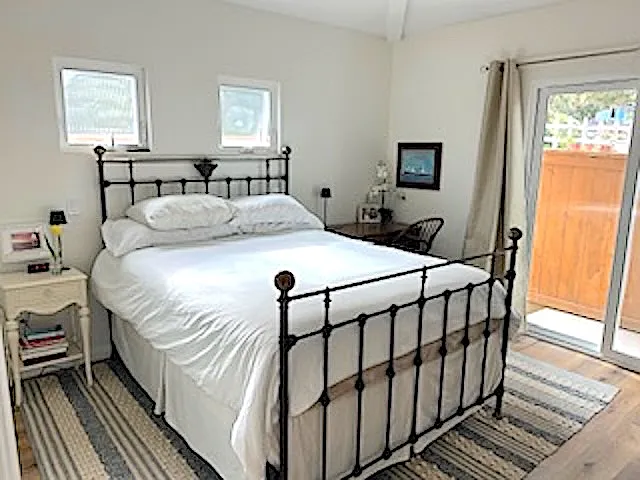 341 La Amatista Rd #B — Photo 5